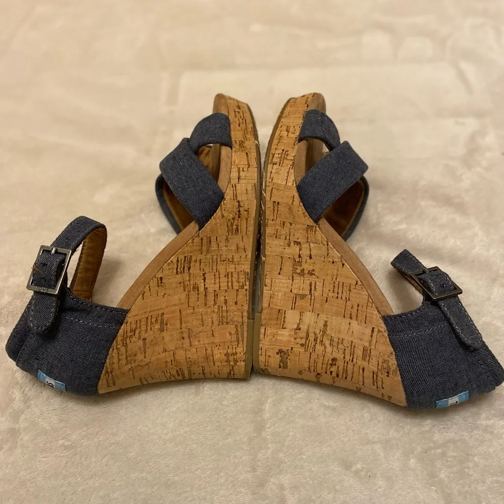 Toms material made